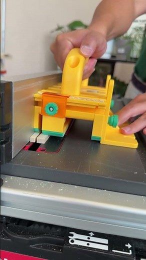 GRR-RIPPER+ | How to Safely Cut Narrow, Thin Strips on the Table Saw