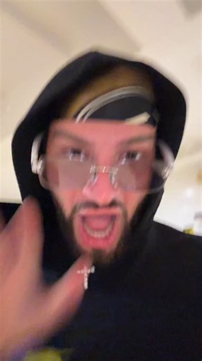 Bryan 💎 on Instagram: "Update my mother is the one without the WiFi SOS 😖🏃💨 #reels #travel #besties #cruise #bryanthediamond"