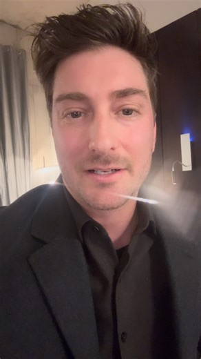 Daniel Lissing on Instagram: "Thank you 💙🙏🏼"