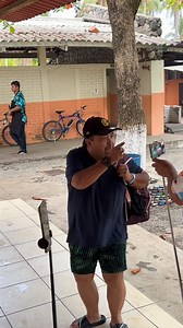 Joselito bailando en la calle #funny #reels #humorviral | Los bailes de la plaza libertad