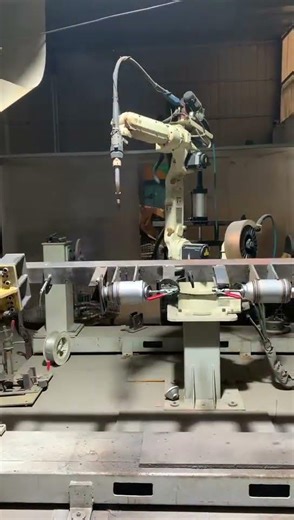 Welding by Robbet Arm