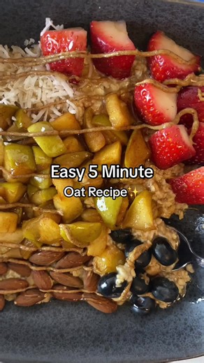 Breakfast in 5 Minutes✨ #oatmealrecipes #foodie #fypシ #healthyliving #breakfast #fruit #breakfastbowl