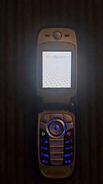 Motorola V360 (2005) [T-Mobile] Startup and Shutdown [Both Screens]