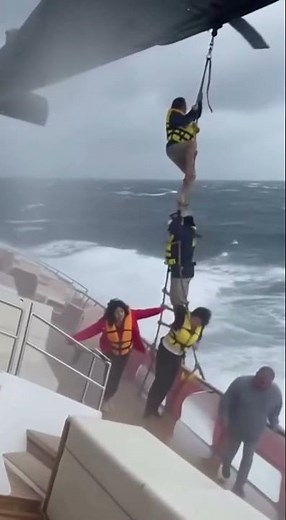 Yacht Rescue | AI SImulation #aigenerated #yacht #rescue