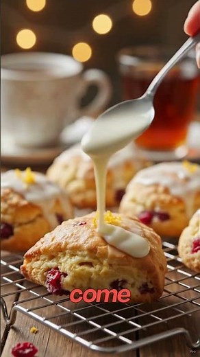 How to Make PERFECT Cranberry Orange Scones (Bakery Style!) 🍊