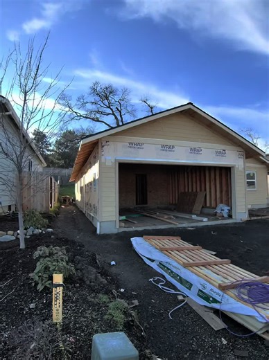 Pulled up on-site with my client and this build is TURNING UP 🔥 Rough stage nearly locked in. Plumbing, Electrical, HVAC, and siding all lining up. This is the part people don’t see… the art of bringing everything together. 🏡✨😎 #B#BuilderLifeN#NewConstructionD#DreamHomeInProgressO#OnSiteVibesHomeBuilder