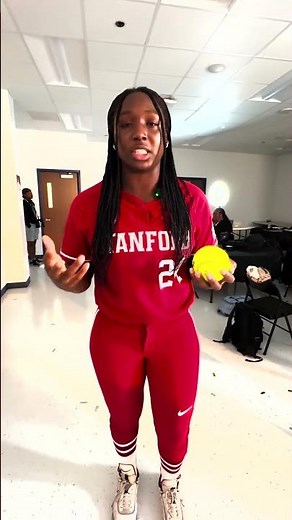 Pitching tips with Nijaree Canady at the #WCWS ✍️