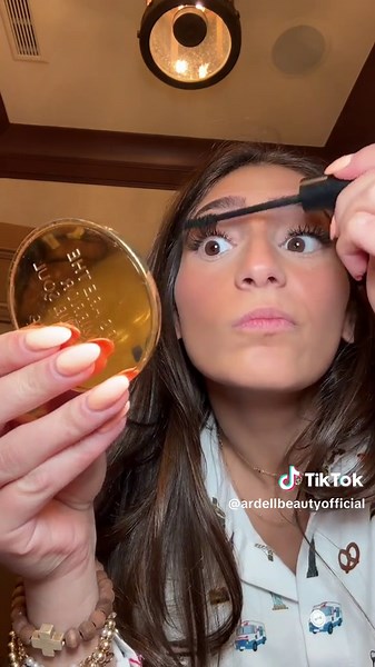 Mia Deluca's Seamless Lash Routine with Ardell Demi Wispies