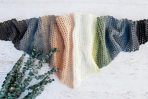Crochet Triangle Scarf Video Tutorial (Using Mandala Yarn!)