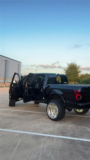 Pura calidad: F150 y lifted trucks que impresionan