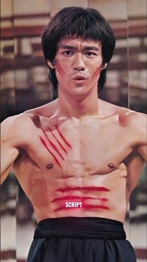 Bruce Lee – The Mirrored Room Innovation 🥋🎬 #BruceLee #EnterTheDragon #shorts