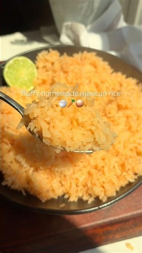 Easy homemade Mexican rice recipe 🍚🥕🧅 Recipe in description! 🥰