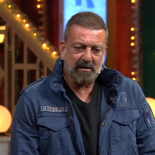 17M views · 625K reactions | 308 girlfriend ka sun kar sanjay dutt ki wife ne kya kia #SanjayDutt #KritiSanon #kapilsharmashownewepisode #kapilsharmacomedy #thegreatindiankapilshow | Urduflix | Facebook