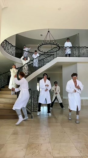 Spa day at Hype House. Anyone wanna join?