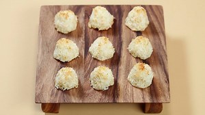 3.9K views · 161 reactions | Learn how to make Assassin's Creed Haystack Macaroons! Watch Full Video: https://www.youtube.com/watch?v=IFVcrkq4XGs | Nerdy Nummies | Facebook