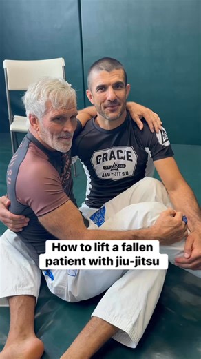 How to lift a fallen patient with jiu-jitsu | Gracie Breakdown