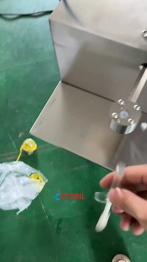 Automatic syringe filling machine #fillingmachine #liquidfillingmachine #pastefillingmachine | Henan Cyril Machinery Equipment Co.,LTD