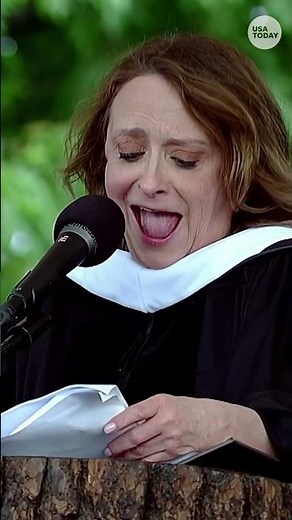 Rachel Dratch's 'SNL' character, Debbie Downer, swipes at AI