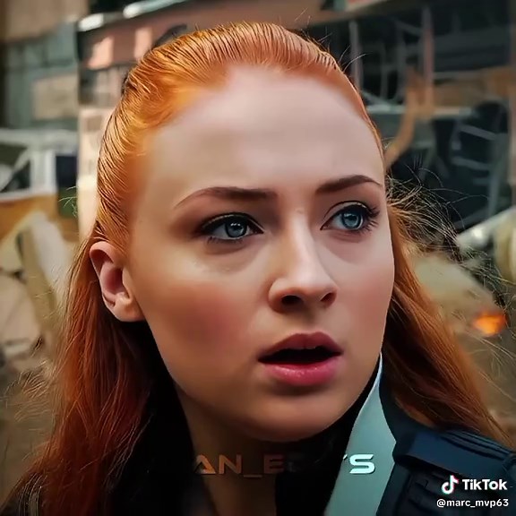 Jean Grey: Dark Phoenix Cosplay and Edits