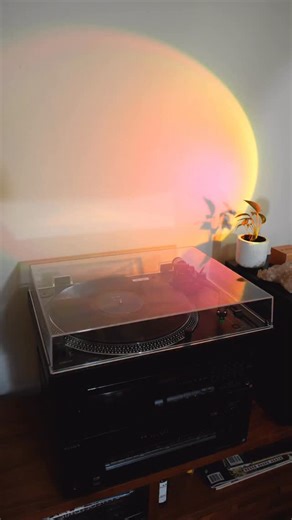 Limited Edition yellow/black splatter vinyl edition of ‘A Symphonic Celebration’; available for $19.98 between 11/21 and 12/2. US store only. 🎶 | Joe Hisaishi