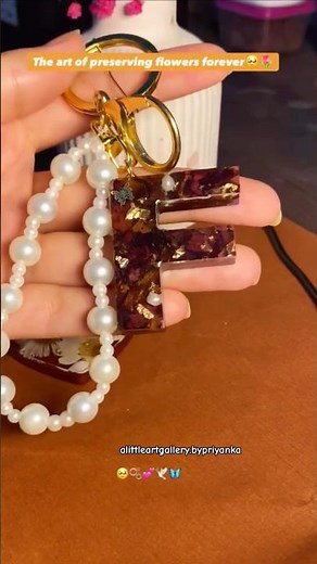 "DIY Resin Keychain Tutorial | Easy & Aesthetic Resin Art 🌸✨ #shots