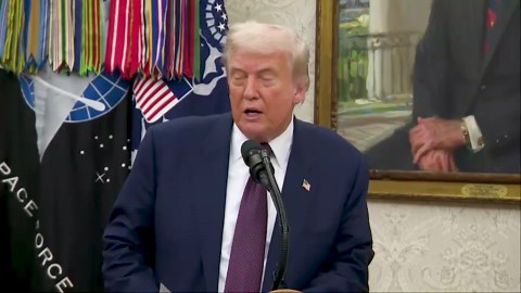 Chip and semiconductor makers will face a 100% tariff