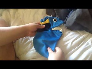 (REUPLOAD) Baby Einstein Vincent Van Goat Hand Puppet Unboxing