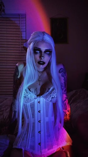 Exploring Cosplay and Humor: A New Stim