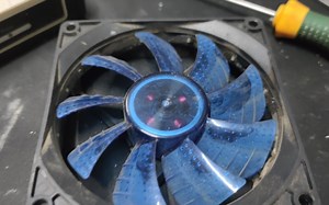 拆个电脑散热器风扇，看看内部有什么秘密！