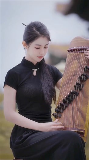 Good morning. This is a traditional Chinese musical instrument - Guzheng（古筝）, song name: Luo（落）#旗袍 #hanfu #中国汉服 #中国乐器 #中国传统乐器 #古筝 | Love.Chinese.music