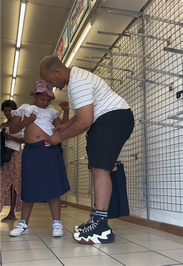 Back to School Shopping Adventures with Ava