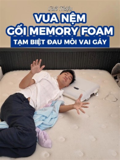 [REVIEW KHÔNG BOOKING] VIDEO REVIEW GỐI MEMORY FOAM VUA NỆM 😴 Ngủ ngon hơn, thư giãn hơn sau một ngày dài! Gối Goodnight Astro Vua Nệm ✨ ✅ Thiết kế công thái học hỗ trợ vùng cổ, vai gáy ✅ Memory Foam ôm sát, nâng đỡ tốt ✅ Giúp giảm áp lực khi nằm 🎁 Tặng kèm bộ quà tặng Dream Kit cực tiện Một chiếc gối tốt có thể thay đổi hoàn toàn trải nghiệm giấc ngủ mỗi ngày 🌙💤 Rất mong quý khách hàng/ khán giả có thể để lại bình luận/ góp ý hay sản phẩm quan tâm nhé. * Chúng tôi nhận hoa hồng từ các nhãn 