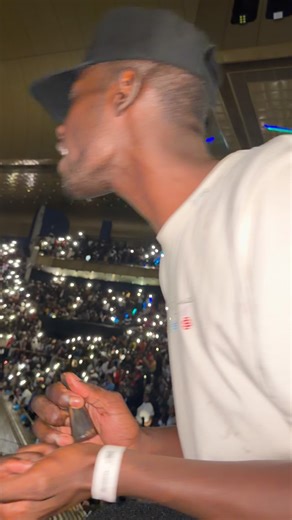 Takura Mhembere on Instagram: "😂😂😂vanhu vanege vachitoda munhu neMoyo😂🤌 #jahprayzah #zimbabwe @zimcelebs_official"