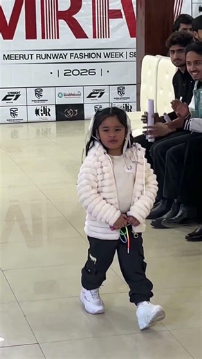 #song #likeforlikes #like #fashion #modelmodel #fashionstyle #virelvideo #virel #virelshorts #like