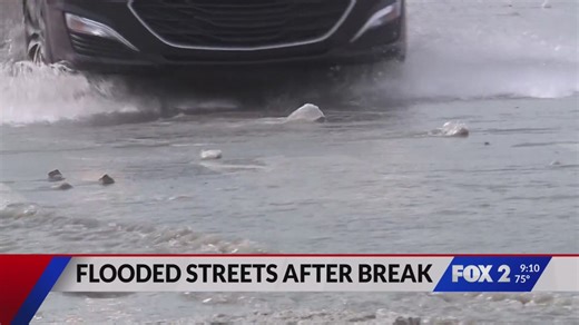 Water main break causes traffic chaos and crash in St. Louis