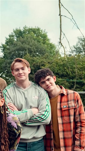 Alison Curtis caught up with Heartstopper creator and author Alice Oseman ahead of the final series of the hugely successful coming-of-age story. 💛 Alice shares how she puts a little of herself into each character, the emotional journey of bringing Heartstopper to a close, and what fans can expect from the final chapter. You can hear the full interview on Weekend Breakfast with Alison Curtis this Sunday on Today FM! #Heartstopper #AliceOseman #TodayFM