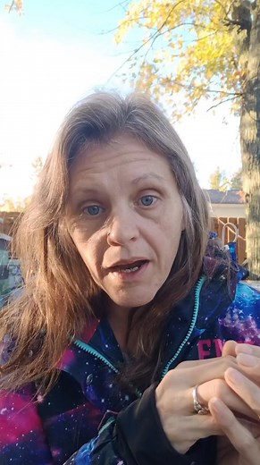 Learn beekeeping for free and become a Master Beekeeper FOR FREE! Here's the link: https://gpmb.unl.edu/ #free #learn #learnhow #didyouknow #bees #beekeeping #beekeeper #honeybees #howto | Mueller Honey Bee