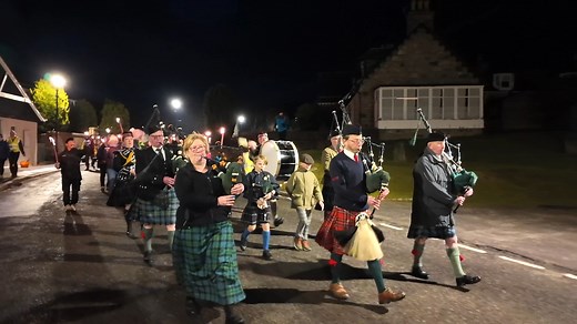 A warming start to the 2025 Braemar Mountain Festival, as local pipers & drummers led the opening torchlight procession through the village to the Braemar Gathering and Highland Games Centre on Thursday 6th March 2025. The tunes played were Murdo’s wedding, Old rustic bridge and Lord lovat’s lament. The 5th Braemar Mountain Festival runs from the Thursday 5th March – Sunday 9th March 2025. You can see a list of events and activities on their page here: Braemar Mountain Festival The event include