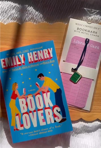 Small Target Shopping Haul: Bookish Finds