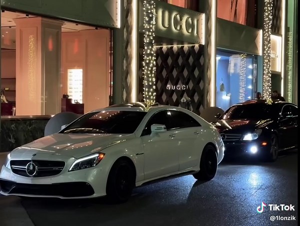 Mercedes CLS63 AMG: Power and Style Unleashed