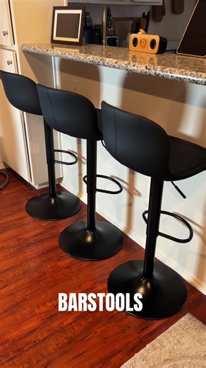 NUSET Modern Bar Stools, Adjustable-Height Leather Swivel Stools - Cat Scratch Resistant, Modern Counter Barstools with Backrest & Footrest for Kitchen Island & Dining Room #barstools #apartmentfinds #homefinds #tiktokshopcreatorpicks #tiktokshopstockup