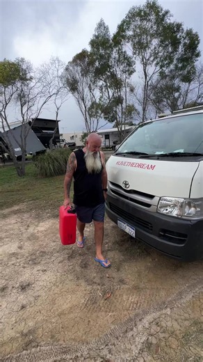 Breaking Free 24/7: Full-Time Traveller Touring Australia