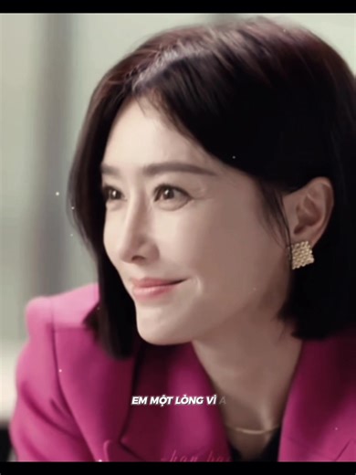 Một người phụ nữ chỉ cần cô ấy tự tin thì cô ấy sẽ luôn gợi cảm bất chấp tuổi tác. #tầnlam #秦岚 #mth_qinlan0817 #qinlan #tầnlam秦岚