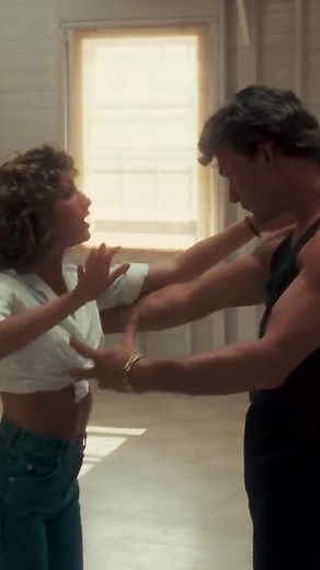 just a casual reminder that Jennifer Grey gave us this scene and for that, we’re forever grateful #DirtyDancing #JenniferGray #PatrickSwayze | Lionsgate