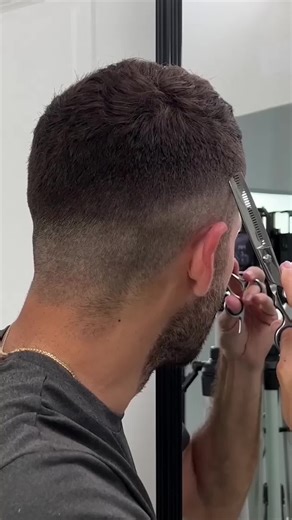 Part 7/9: Beginner Shadow Fade Self-Haircut Tutorial | How To Cut Your Own Hair 💇‍♂️ Save this📌! Use the link in my bio to grab my recommended self-haircut toolkit 💇‍♂️ — and help you save $1,000–$3,000 a year by never going to the barbershop again 📥 🌿 Support my 100% all-natural, hair-healthy brand @kovrashair — our hairstyling clays are made with just 6 ingredients: Shea Butter, Arrowroot Powder, Beeswax, Kaolin Clay, Rosemary Oil, and Vitamin E Oil. That’s it. #selfhaircut #menshaircut #