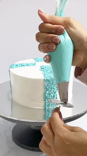 20K views · 50 reactions | Simple and easy birthday cake decoration for cake  lovers #birthday #cakes #fbreels #chocolatecake #Amazing | Dreamy Desserts | Facebook