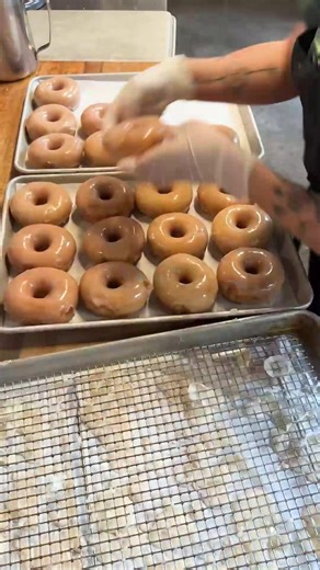 Our Vanilla Bean (v) yeast raised doughnuts are beautiful from start to finish. Swing by either shop from 7-2 today to try this bestseller! | Revolution Doughnuts