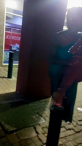 Mandirovesa kuno 😂😂 iripo bhutsu iyo mhoti ndakaita zuva rese kunyengerera challenge achiramba🤣🤣🤣.kutuka kuye ndakarambwa nemwana kumodeling charmy vakura veduweeee.hanzi musatuke tikuitirei skit yatafunga.hagoni kuverenga shona | Dorine Masomera page