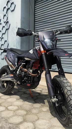 Enhanced HJ 250 Supermoto Limited Edition | Crossfire Nepal