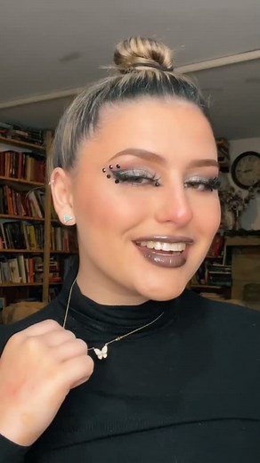 sarah // sayra on TikTok